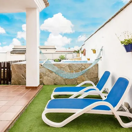 Сasa de vacaciones Casa Familiar La Lobita 2 *